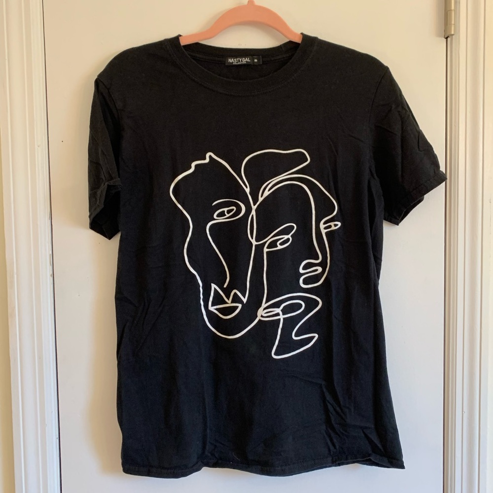 Nasty Gal Line Art T Shirt Size Medium